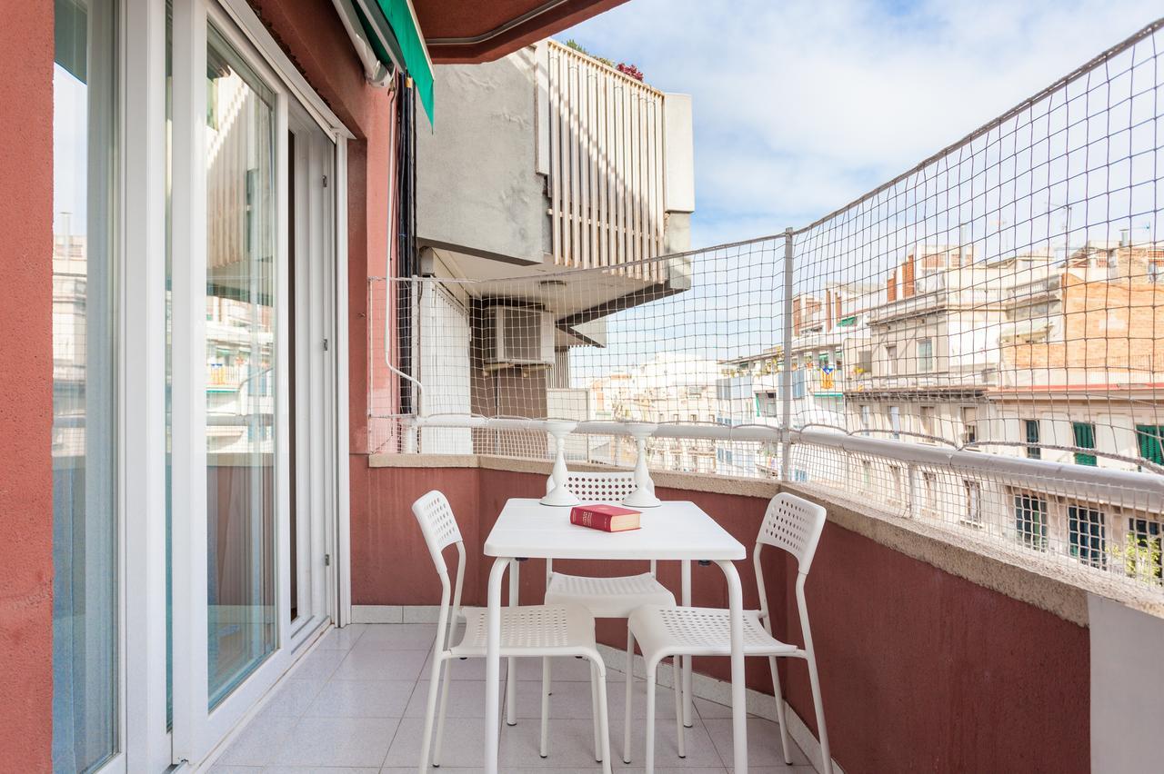 Art House Fira Apartments Barcellona Esterno foto