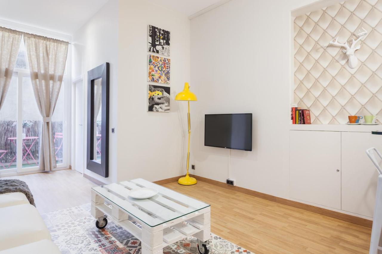 Art House Fira Apartments Barcellona Esterno foto