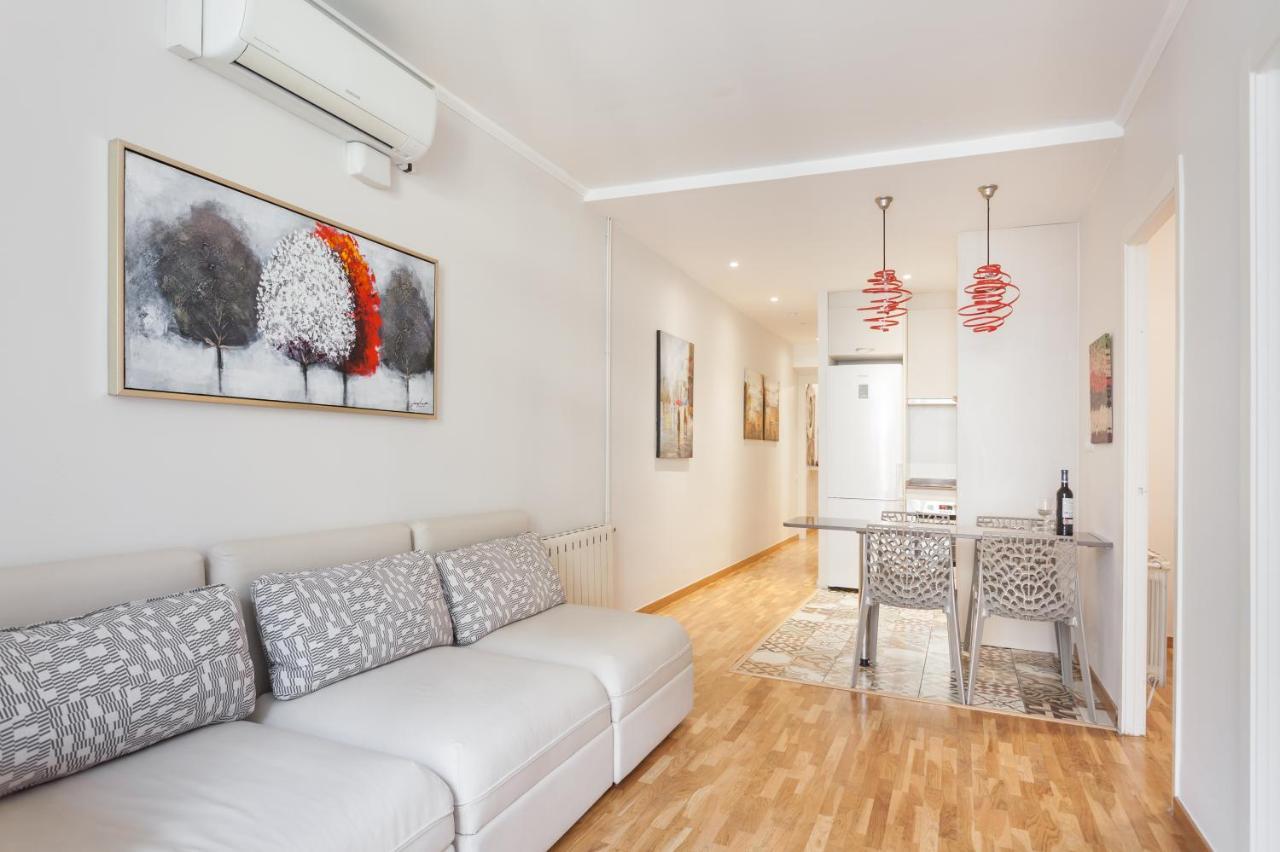 Art House Fira Apartments Barcellona Esterno foto