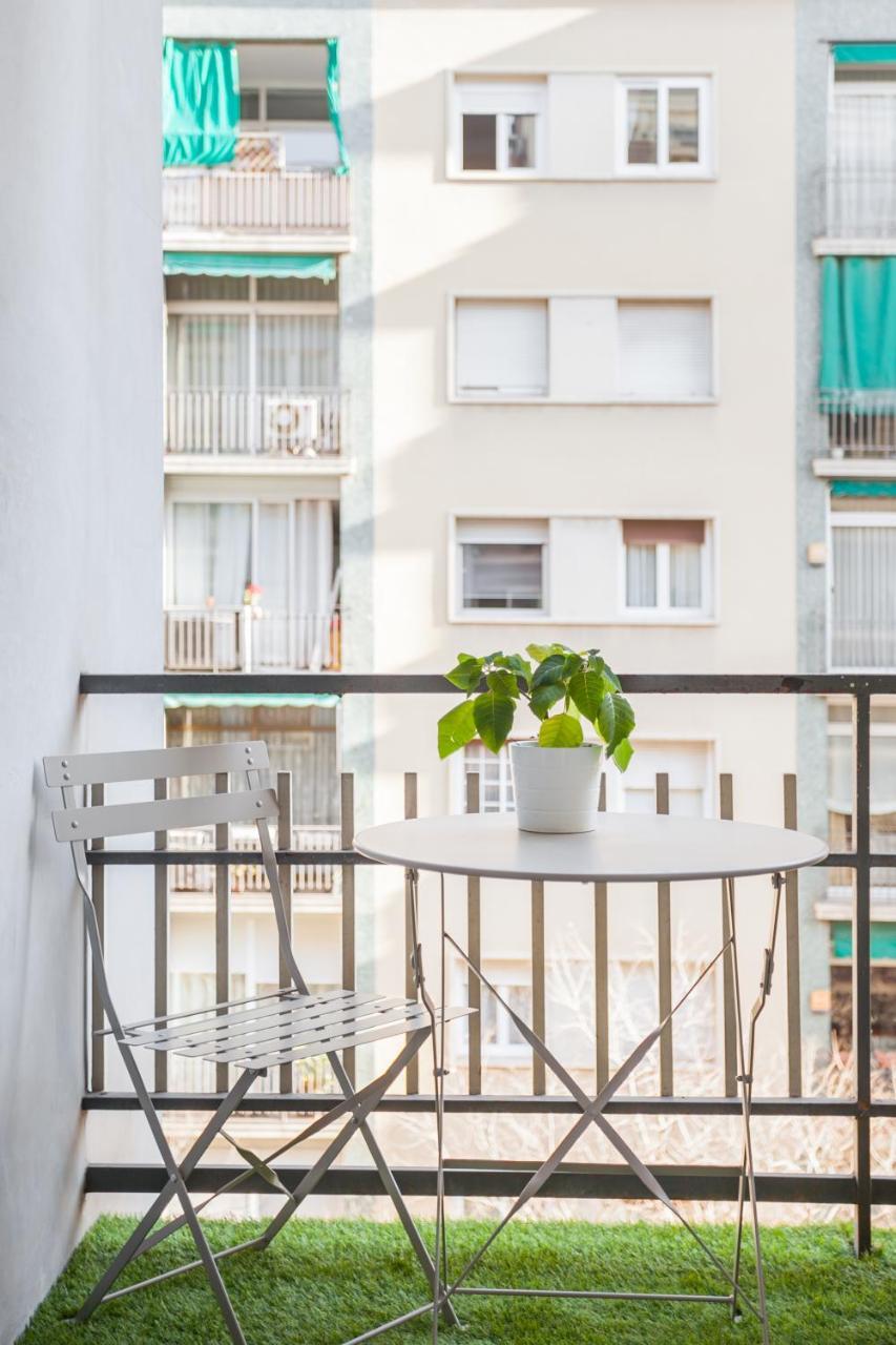 Art House Fira Apartments Barcellona Esterno foto