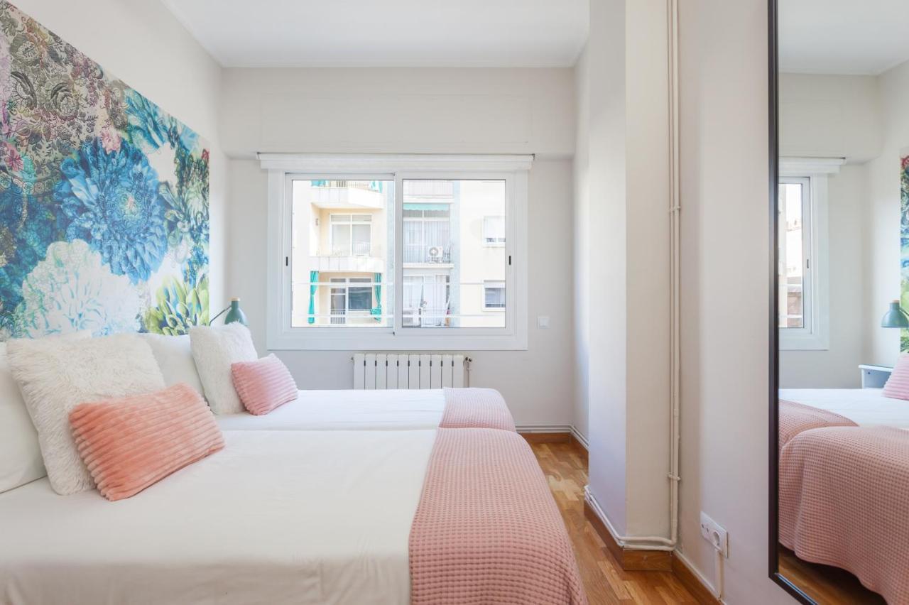 Art House Fira Apartments Barcellona Esterno foto
